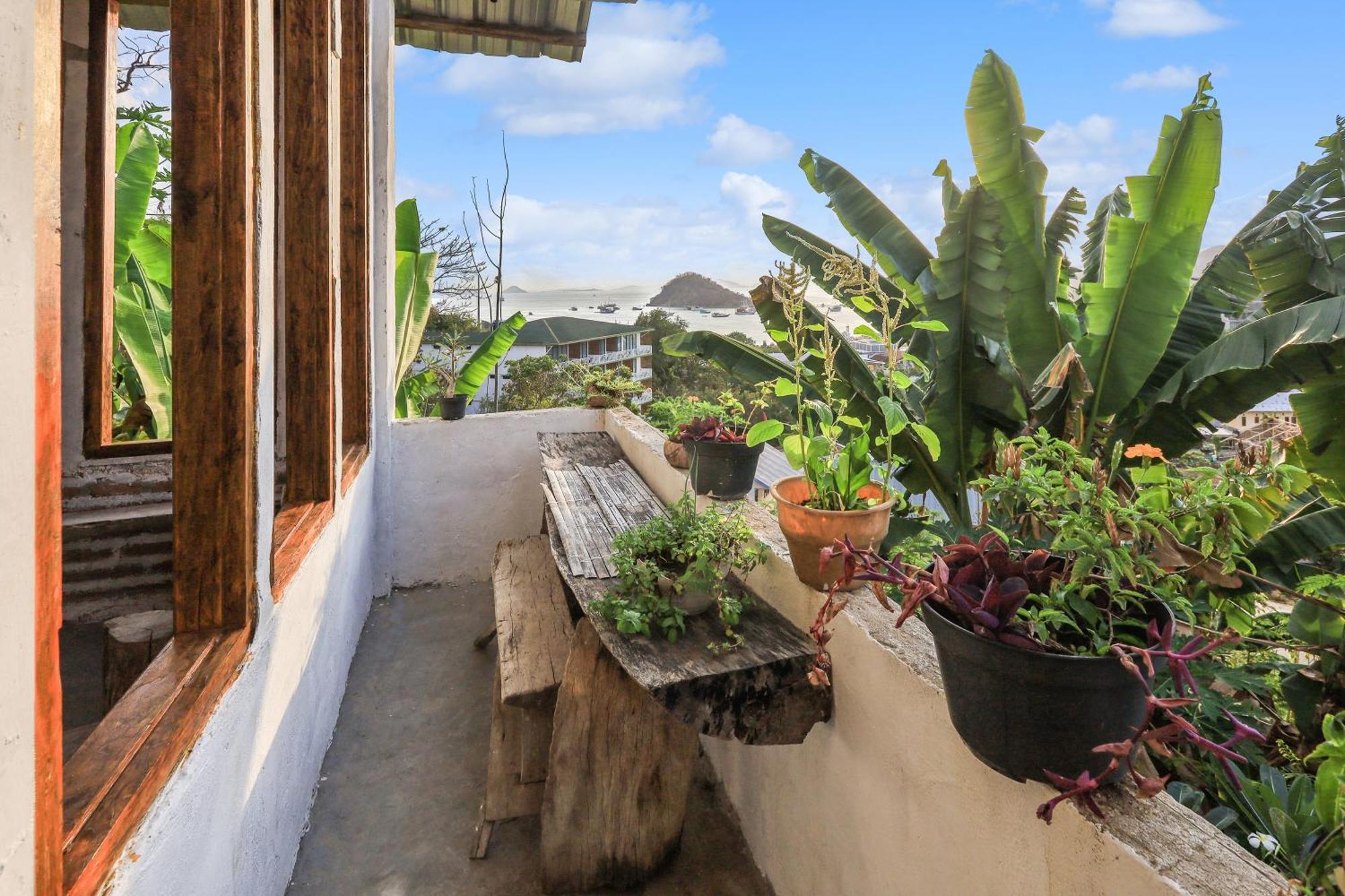 Palulu Garden Homestay Labuan Bajo Dış mekan fotoğraf